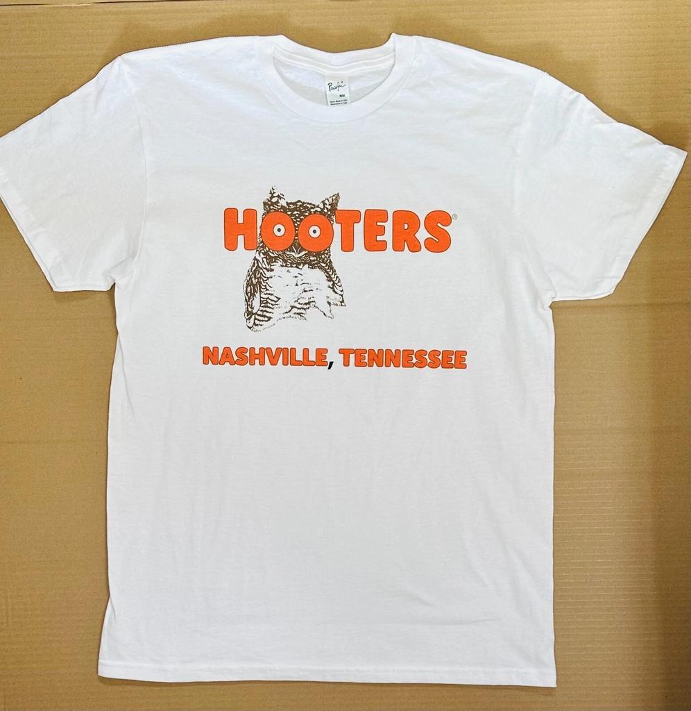Hooters Nashville T Shirt
