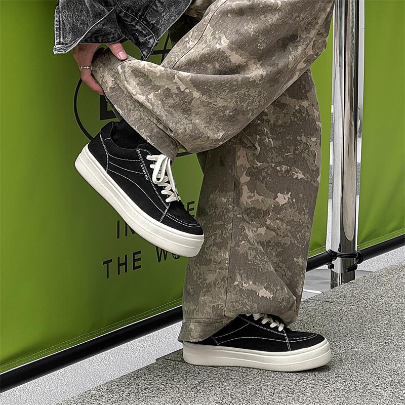 Fashion Spring and summer men's shoes Classic  trend design styles outdoor street walking Black versatile youth shoes Hot New