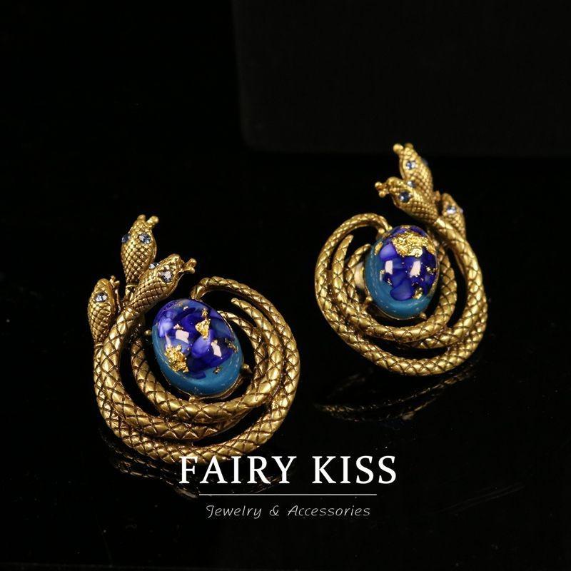 Brooch Stud Earrings, Light Luxury Retro Personalized Design High-end Set