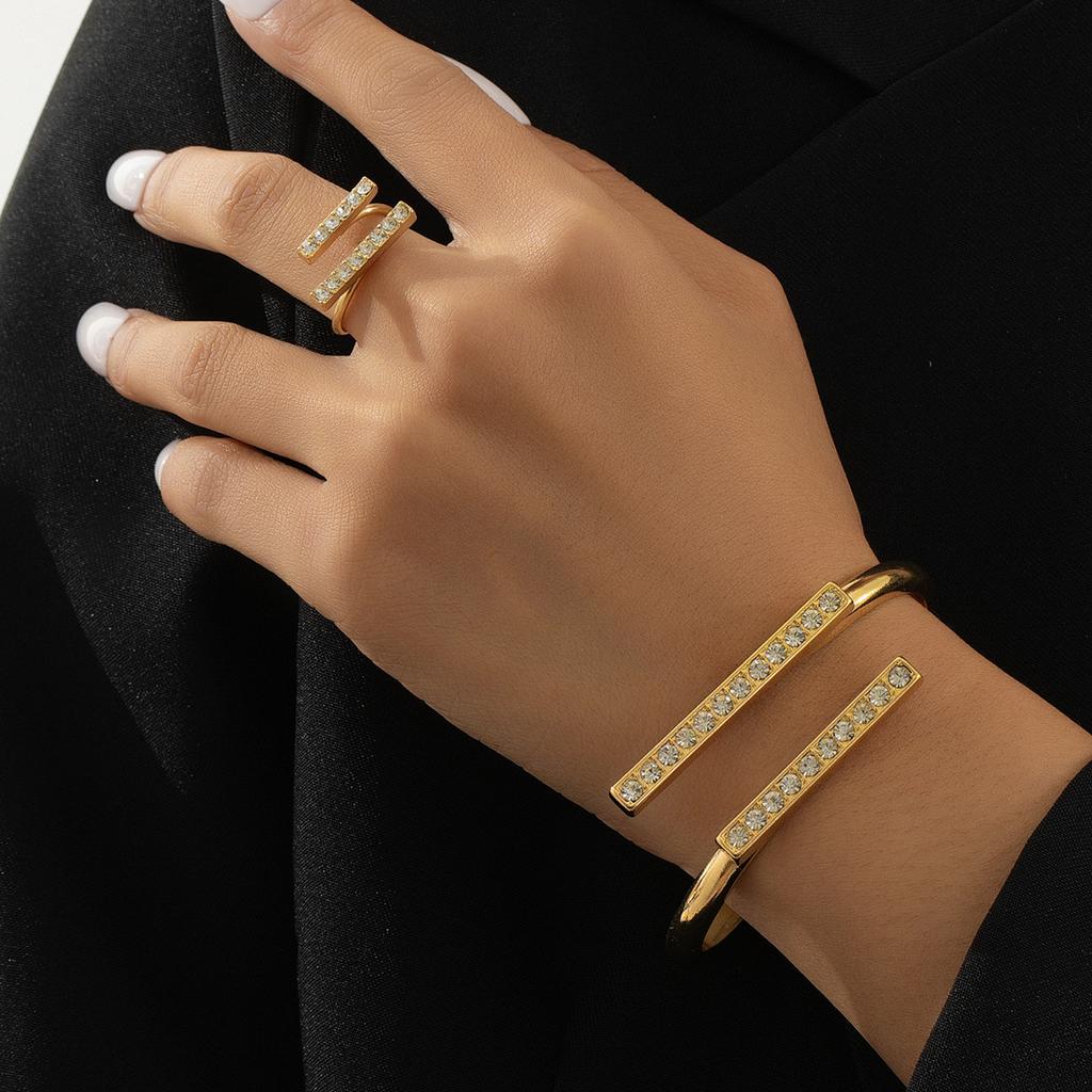 Creative Bracelet and Ring Set