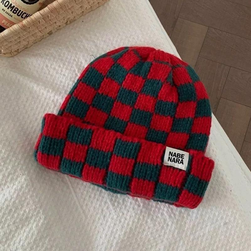 Thickened knitted hat, fashionable jacquard wool hat, small and versatile couple cold hat in autumn and winter