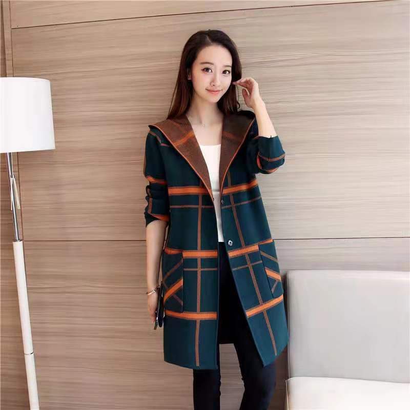 Knitted cardigan women's medium and long fashion outfit spring and autumn new autumn and winter loose plaid sweater jacket
