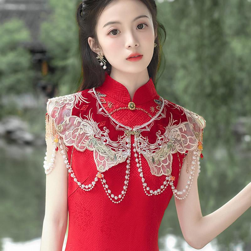 Cloud shoulder heavy industry embroidered cheongsam shawl new 1011 retro literary and versatile bride toasting clothes to wear outside