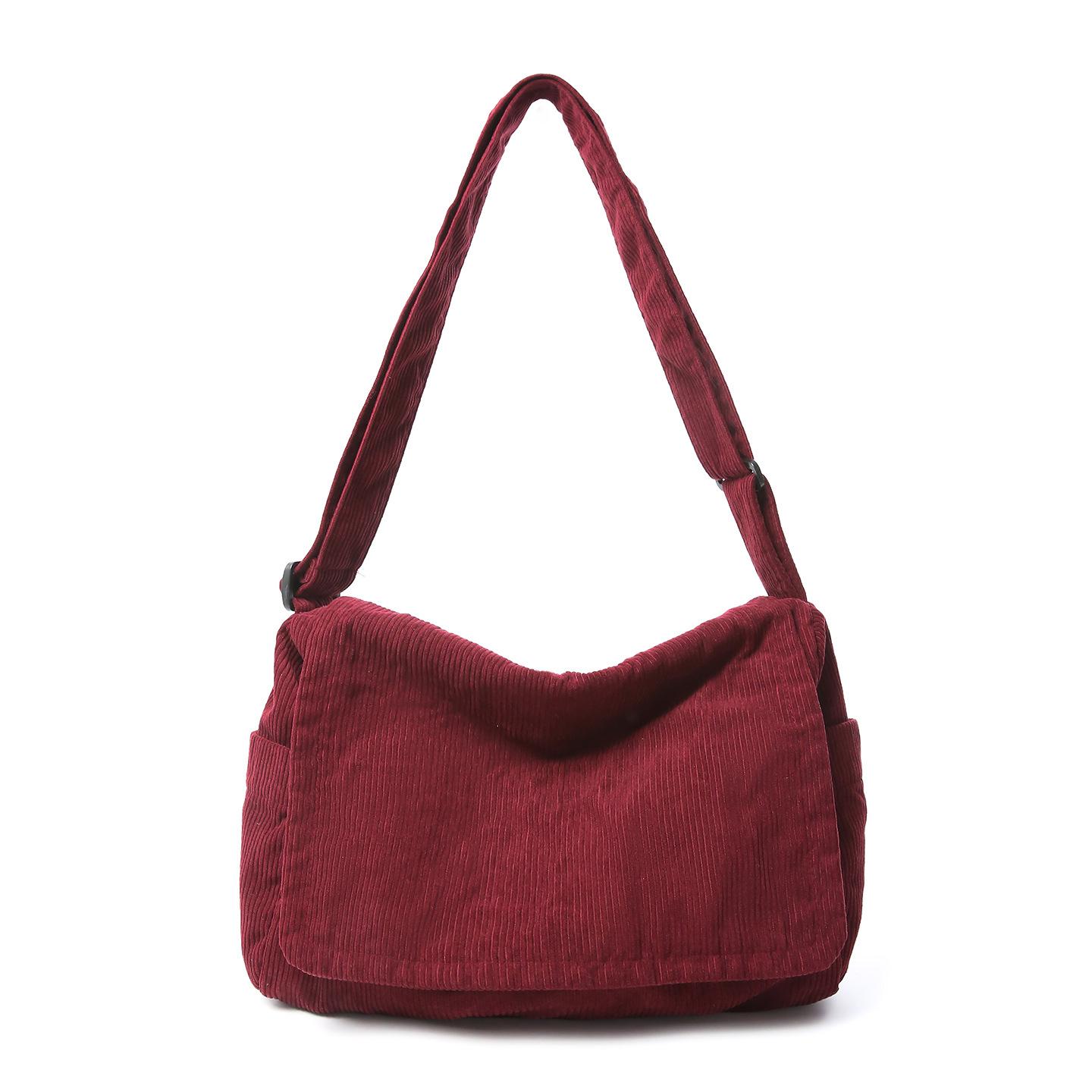 

Literary Mori corduroy bag Lazy wind messenger bag Large capacity versatile simple casual retro shoulder bag красный