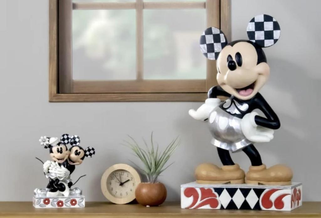 Enesco Statue/Figure "Disney Traditions" 100th Anniversary Mickey Mouse Figure "Disney 100 Years of Wonder" DTR6013199, Size 24.5 X 14.5 X 45cm