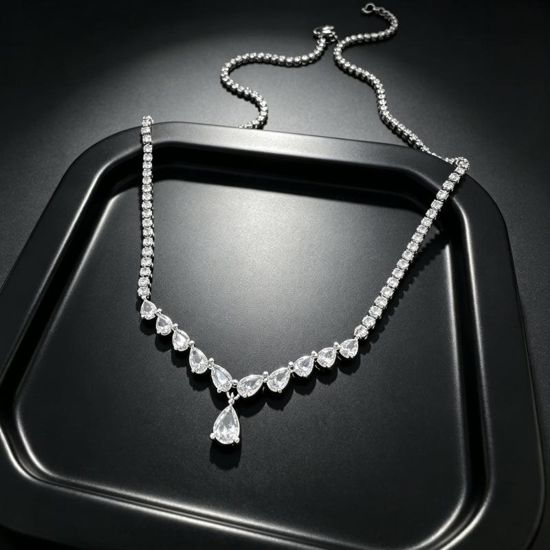 Elegant V-Shaped Zircon Water Drop Tennis Necklace - Formal Wear Versatile Neck Chain