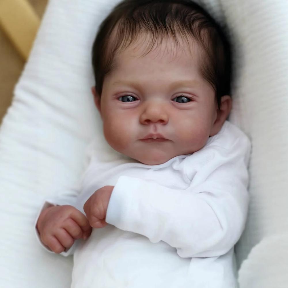Lebensechte 20 Zoll Reborn Babypuppe Weicher Stoffkörper PP Baumwolle Neugeborenenpuppe Realistisches Aussehen 3D Hohe Farbmalerei Hautsimulation Puppen für Kinder Spielzeug