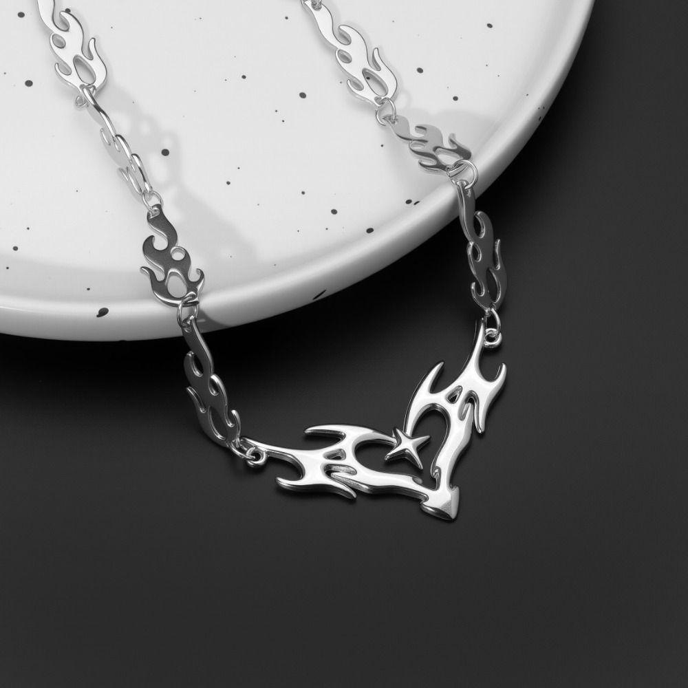 Sweet and Cool Flame Heart Choker Barbed Wire Gothic Necklace Fashion Y2k Thorns Necklace  Hip Hop