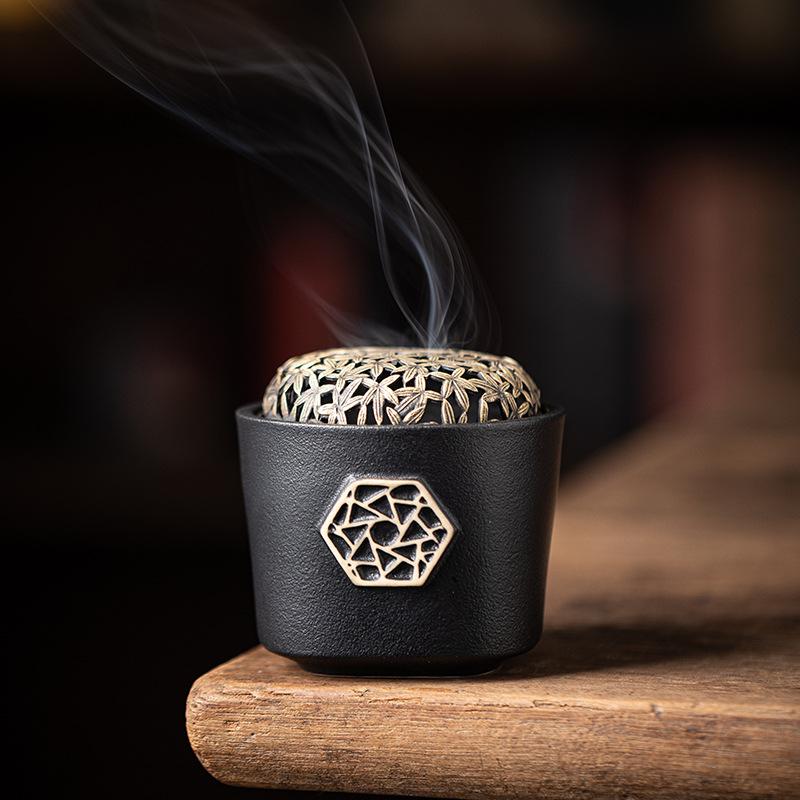 

Incense burner household indoor retro ceramic aromatherapy burner line incense base sandalwood incense burner agarwood plate incense burner