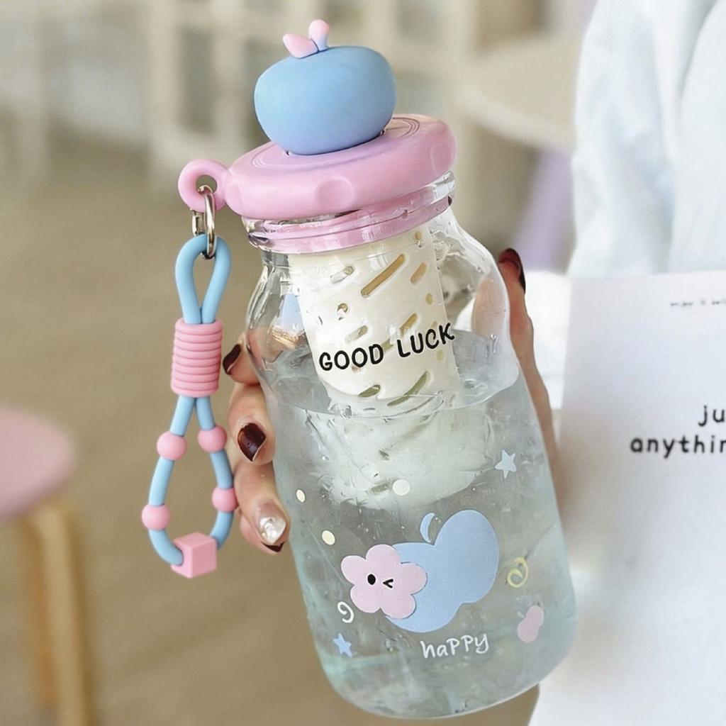Cartoon Apple Shaped Plastic Water Cup with Straw, Portable Handheld Tumbler, Tea and Water Separation Design Daily Drinkware