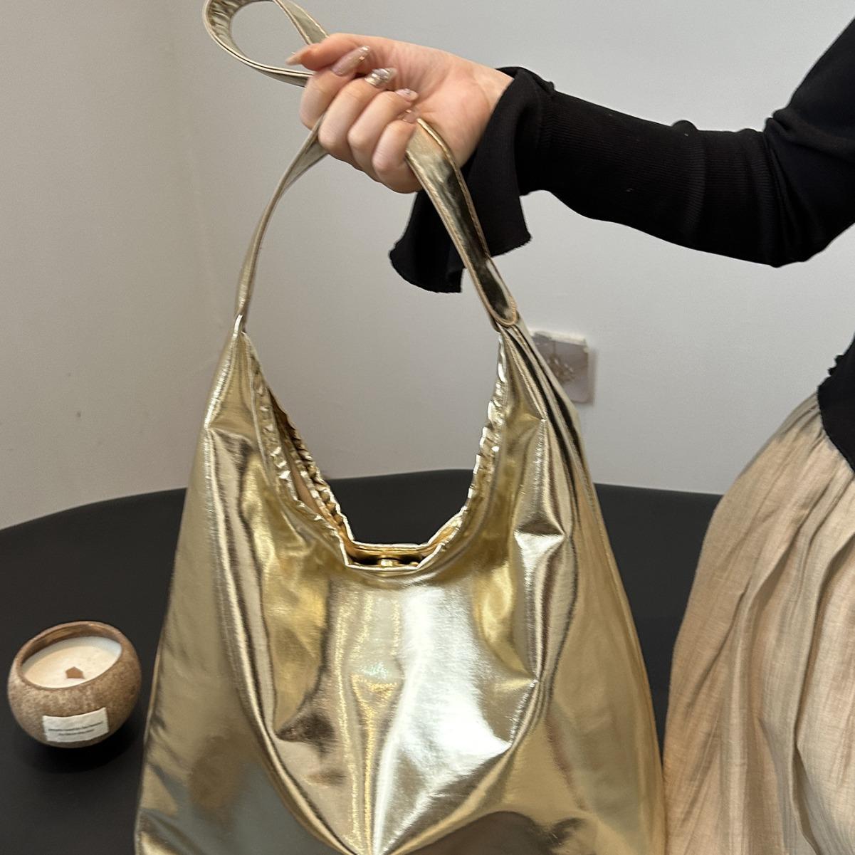 

This year s popular minimalist tote bag 2025 summer high-end silver large-capacity handbag oil wax leather shoulder bag