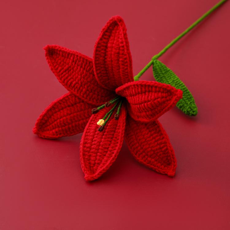 1Pcs Crochet Lily Flowers Creative Hand-knitted Lilies Flower Bouquet Wedding Party Home Decor