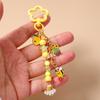 Cute Bee Flower Keychain Women Kawaii Honey Bee Enamel Charm Car Key Chain Bag Backpack Pendant Accessories Keyring Decoration