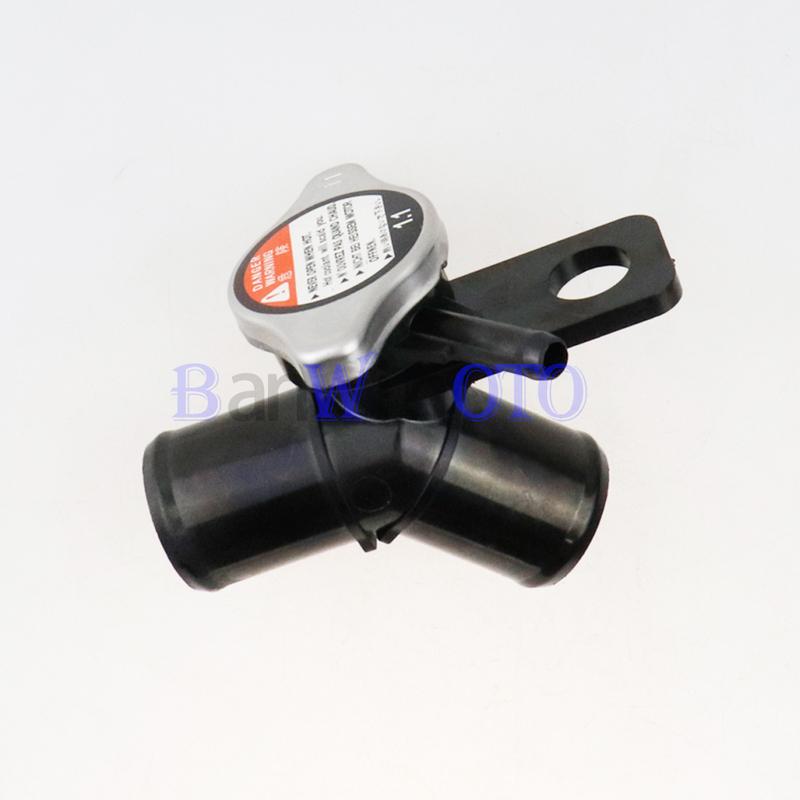 17910-65J00 Konektor tělesa termostatu chladiče Hrdlo pro plnění vodní příruby pasuje na 2009-2013 Suzuki Grand Vitara 2.4L 1791065J00