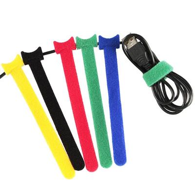 5 vnt Lipnios tvirtinimo juostos kabelio organizatorius Vielos vyniotuvas USB kabelio spaustuko įkroviklio apsauga