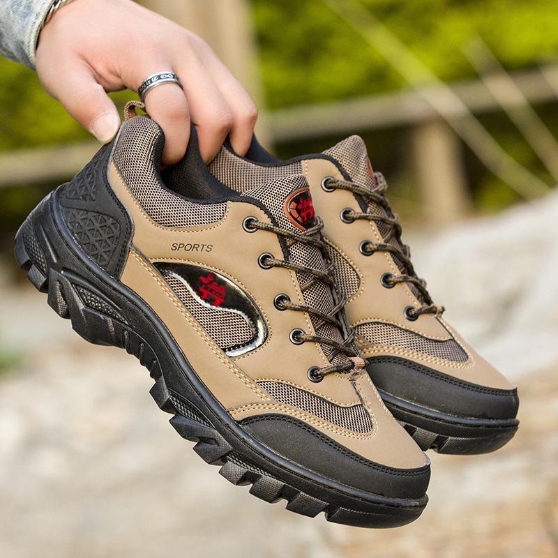 Men's Lightweight Breathable Hiking Shoes: Versatile Fashionable Outdoor Footwear for Autumn and Winter