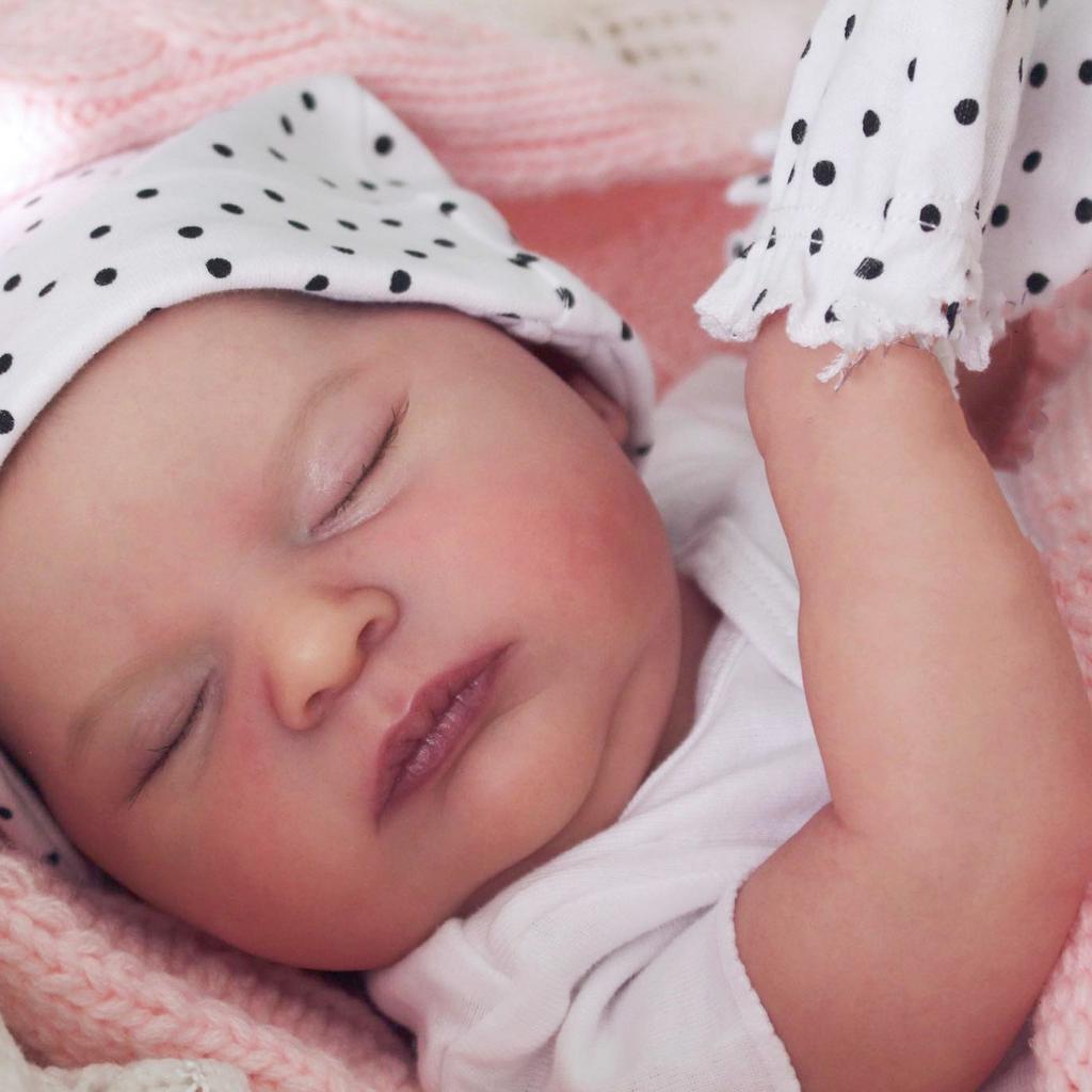 BZDOLL 19inch 48cm Like Real Soft Vinyl Asleep Reborn Baby Newborn Doll Girl Toy with 3d-paint Skin and Cloth Body Lovely Kids Birthday Gift