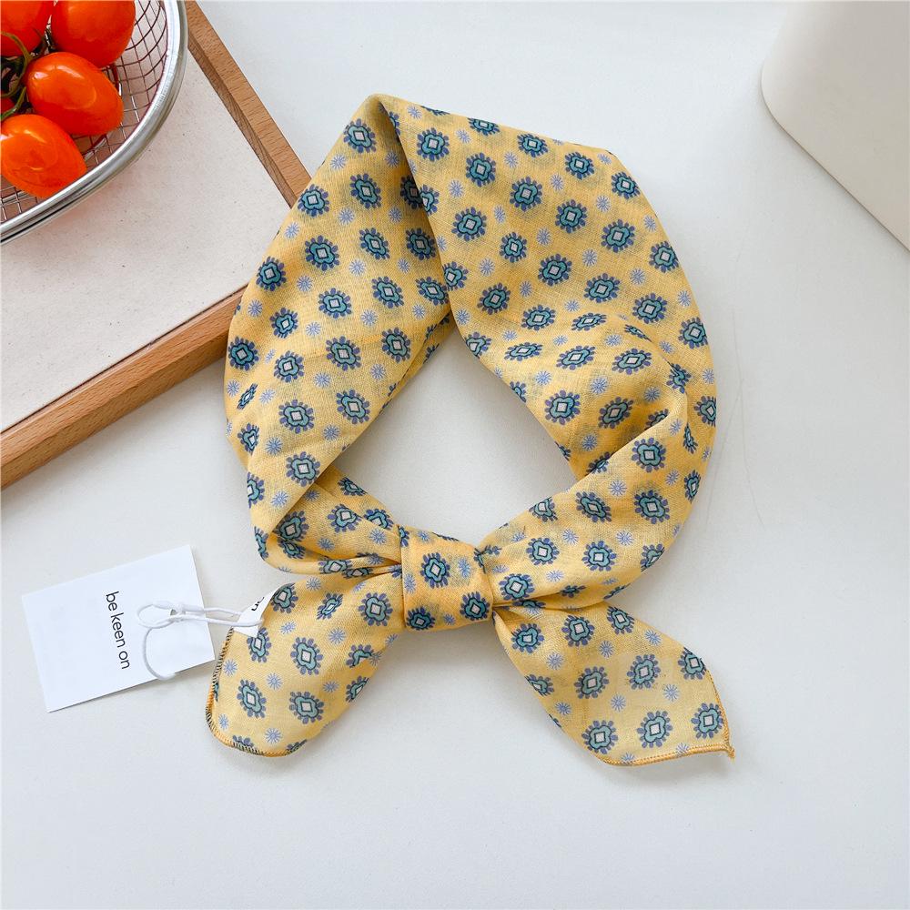 55 Floral Small Silk Scarf: Spring/Summer Korean Fashion Headscarf, Decorative Hairband, Paisley Neckerchief