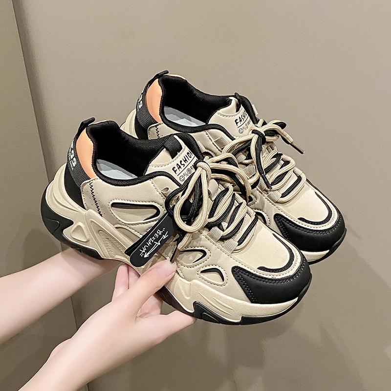 

Platform dad shoes women s 2025 spring new models show feet, small color matching, student sports and leisure retro running shoes 40