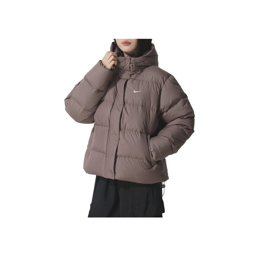 Nike Ropa Deportiva Therma-Fit Metro Chaqueta Plumífera Deportiva Cálida con Capucha de Manga Larga para Mujer IH0728214
