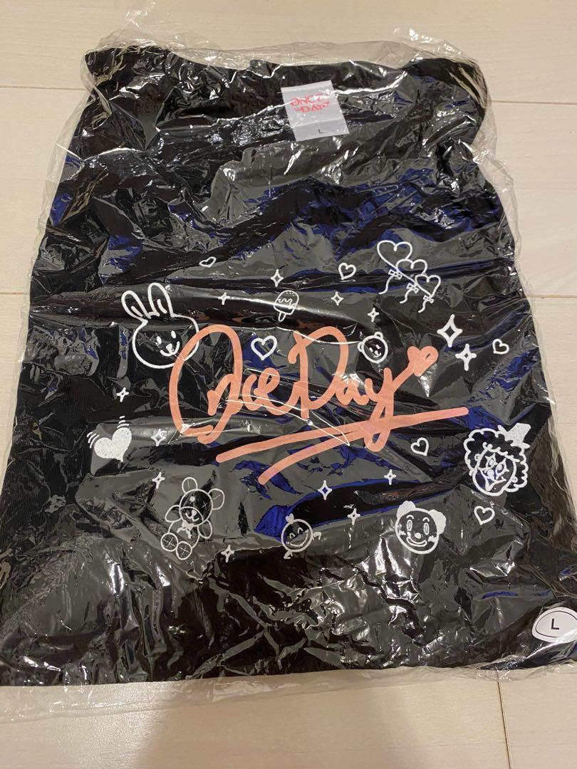 

[USED] TWICE ONCE Day T-shirt, size L, never worn