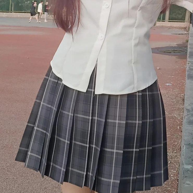 

Стильный клетчатый комплект юбки JK и блузки с шнуровкой на талии для женщин - Летний академический образ Small