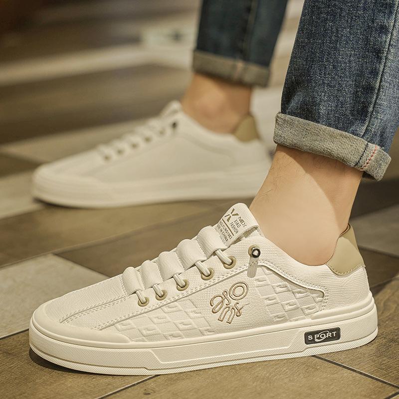 

Европейская станция Кожаная вышивка Однопедальные мужские туфли Универсальный тренд Кожаная поверхность Белые туфли Мягкая подошва Повседневные кеды Мужские 39