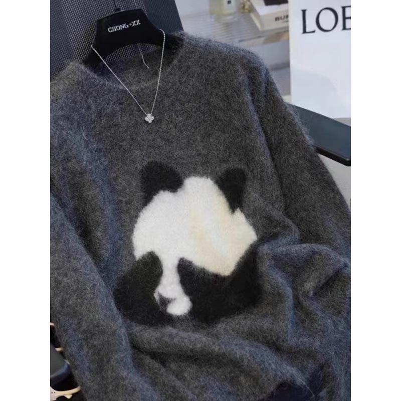 Women's Korean Style Panda Embroidery Cashmere Knitwear: Loose, Drop Shoulder, Round Neck Sweater for Autumn/Winter.