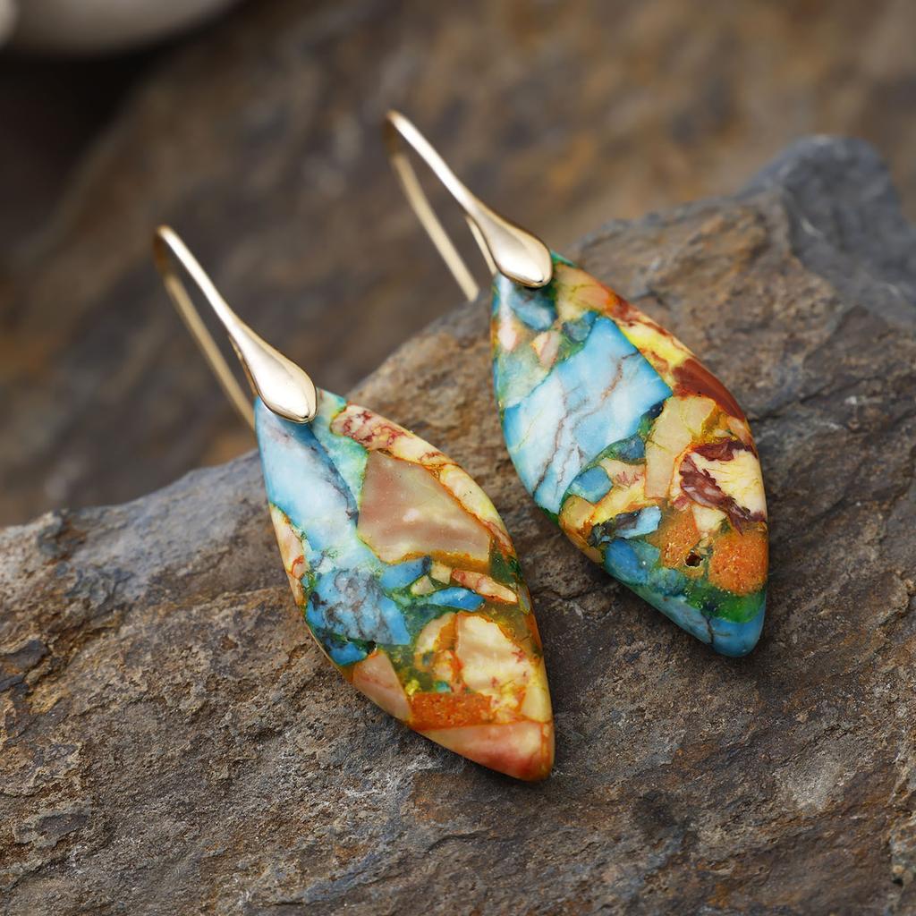 New hot-selling European and American bohemian natural stone leaf pendant earrings retro jewelry