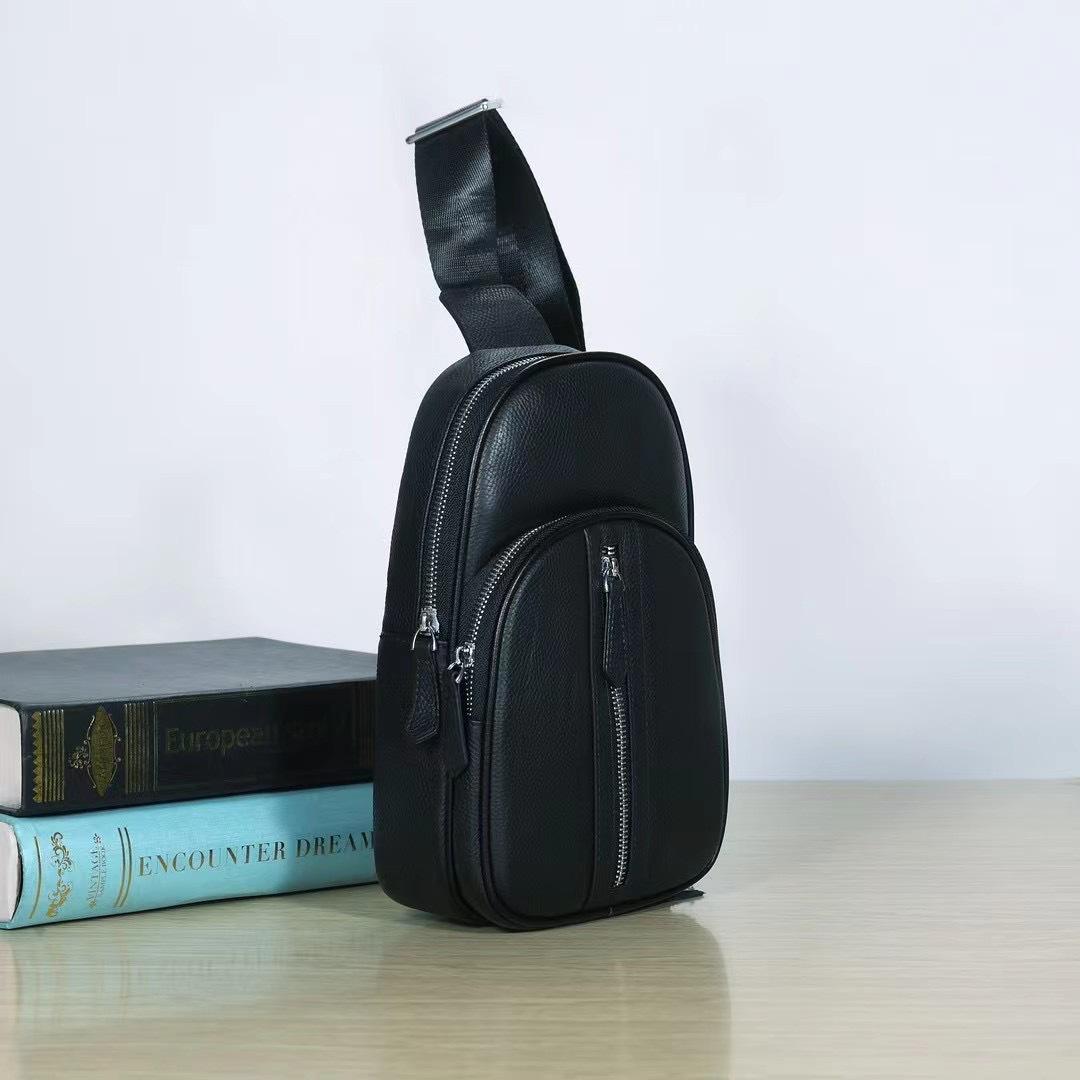 

Сумка из натуральной кожи Мужская нагрудная сумка из коровьей кожи Сумка через плечо Простая сумка чёрный