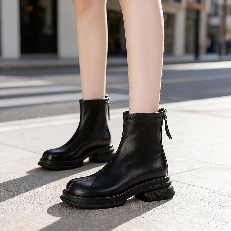 High-value short boots women's winter new boots boots thick-soled Martin boots