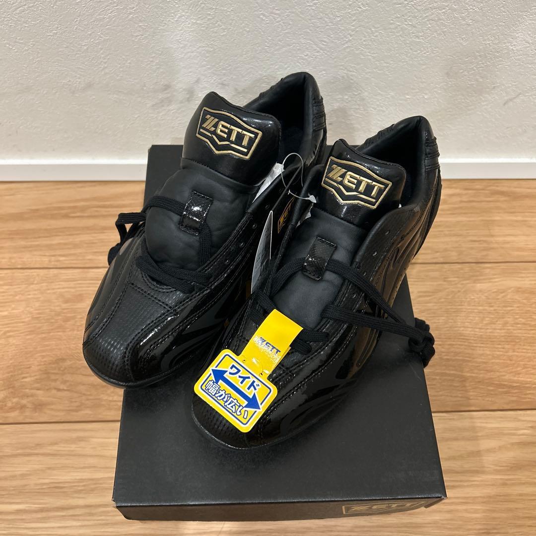 Used ZETT youth baseball spikes 23cm