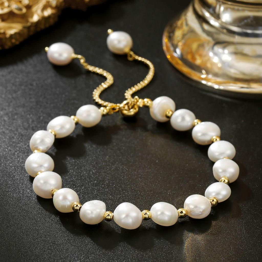 Autumn & Winter French Freshwater Pearl Bracelet: Muffin-Shaped, Luxurious, Exquisite Gift for Girls