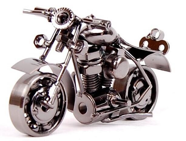 14cm Retro Motorcycle Model, Handmade Iron Motorbike Figurine, Vintage Metal Home Decor, Industrial Style Desk Ornament