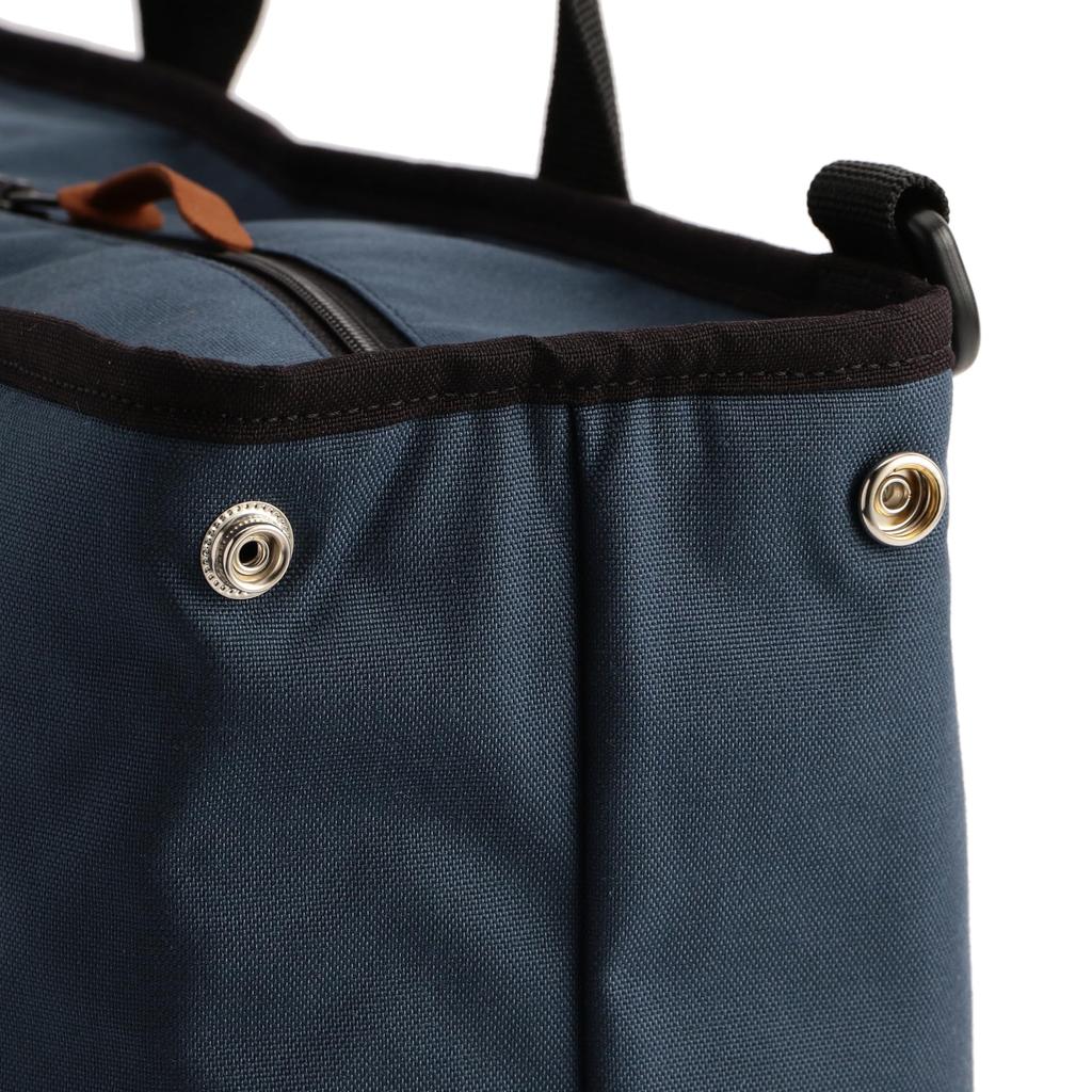 COLEMAN American Classic Tote Bag, Unisex, 27L, Lightweight, Water-Repellent, for Men and Women, Perfect for School or Commuting