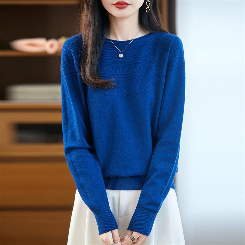 The New Autumn and Winter Style of Rolled-up Round-neck Loose-fitting Pullover Knitted Sweater with Long Sleeves Can Be Worn As A Base Layer