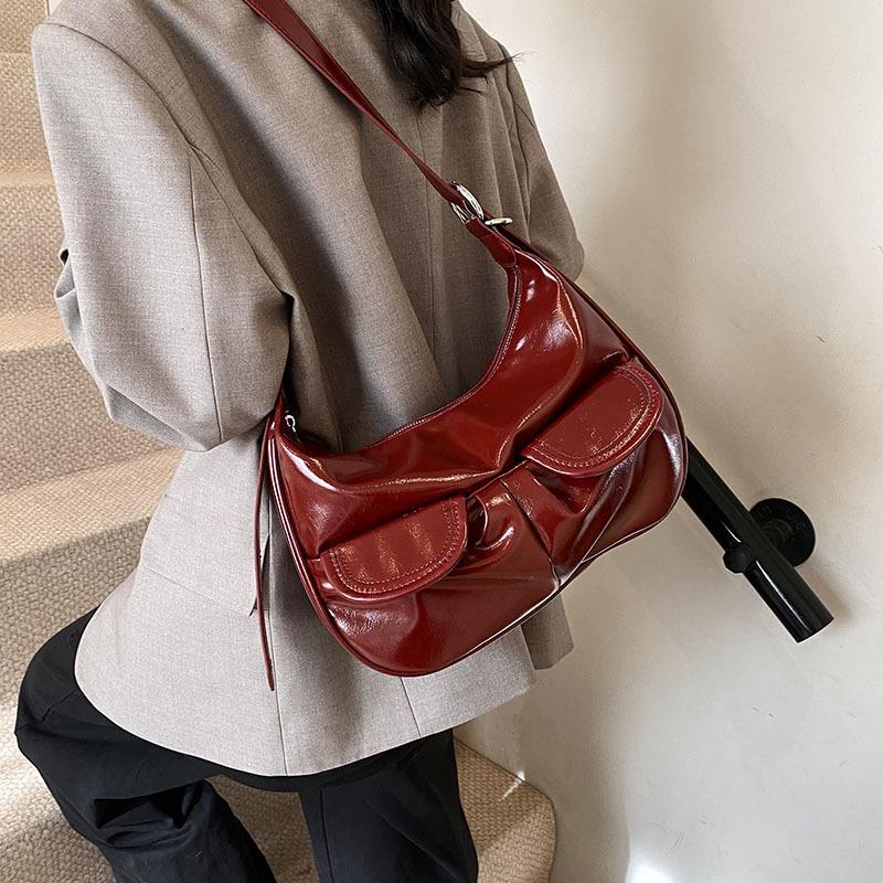 Retro multi-pocket underarm tote bag women's 2025 new high-end large-capacity shoulder bag messenger locomotive bag