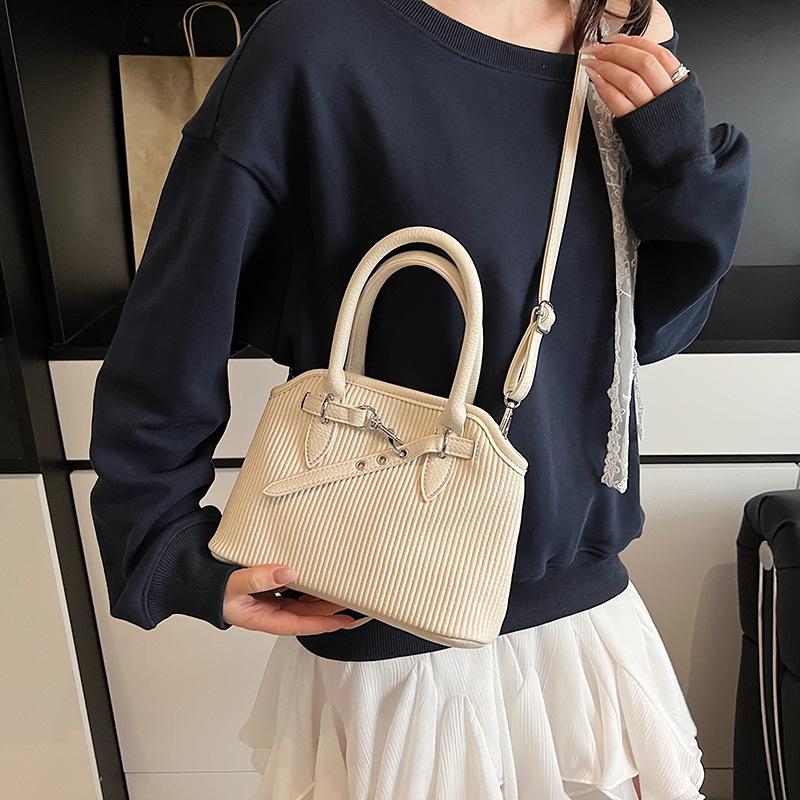 

New Large-capacity Bag Fashionable Shoulder Underarm Women s Bag