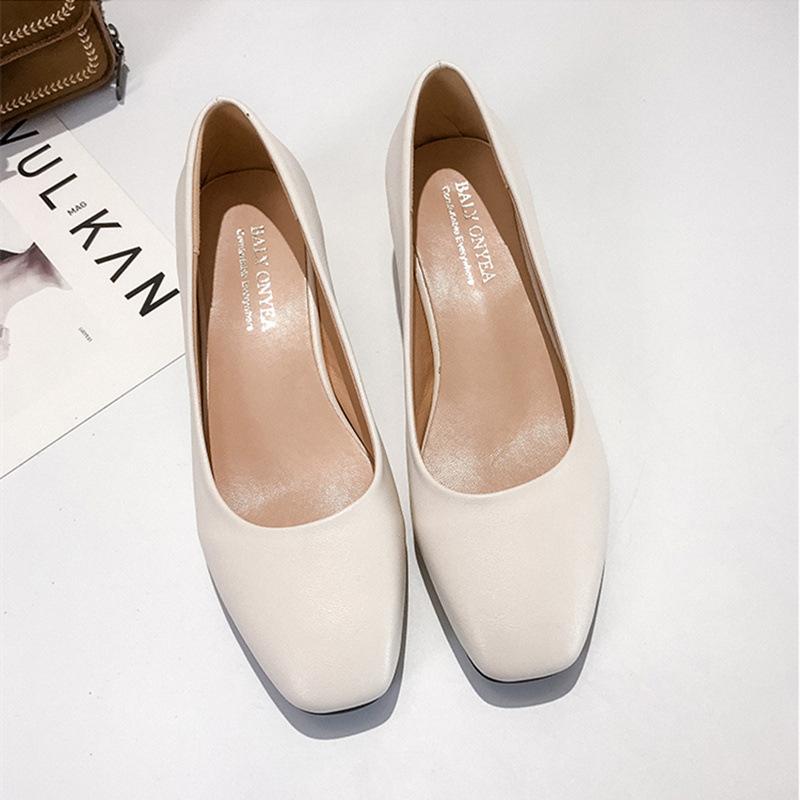 

Летние Весенние и Осенние Туфли с Квадратным Носком Женские На Плоской Подошве С Легким Вырезом На Низком Каблуке На Толстом Каблуке Винтажные Телесные Рабочие 40