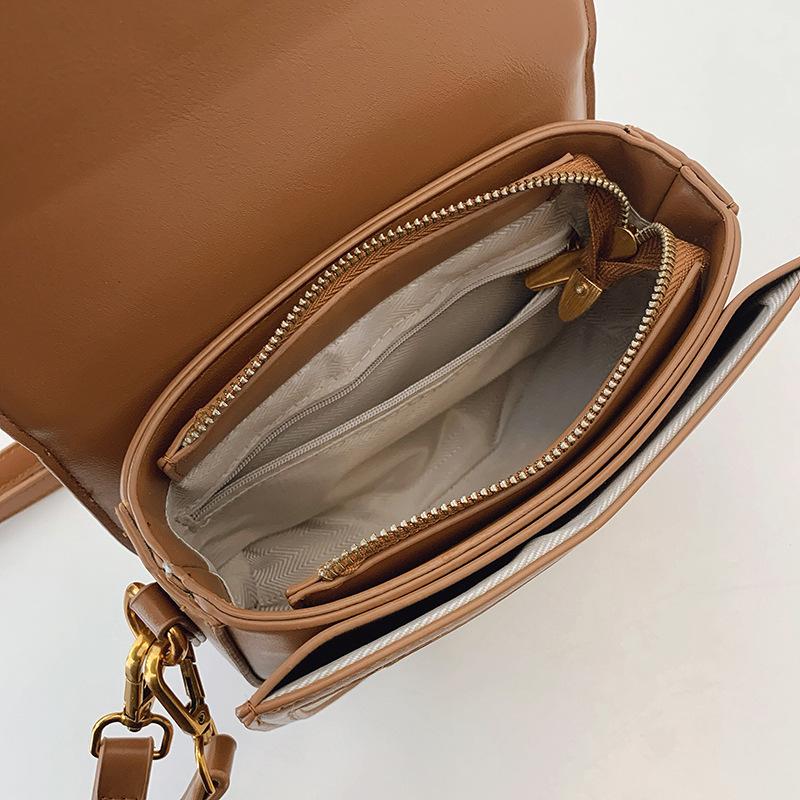 New Niche Design Popular Contrasting Color Saddle Bag Single Shoulder Oblique Span Trendy Versatile Women's Bag