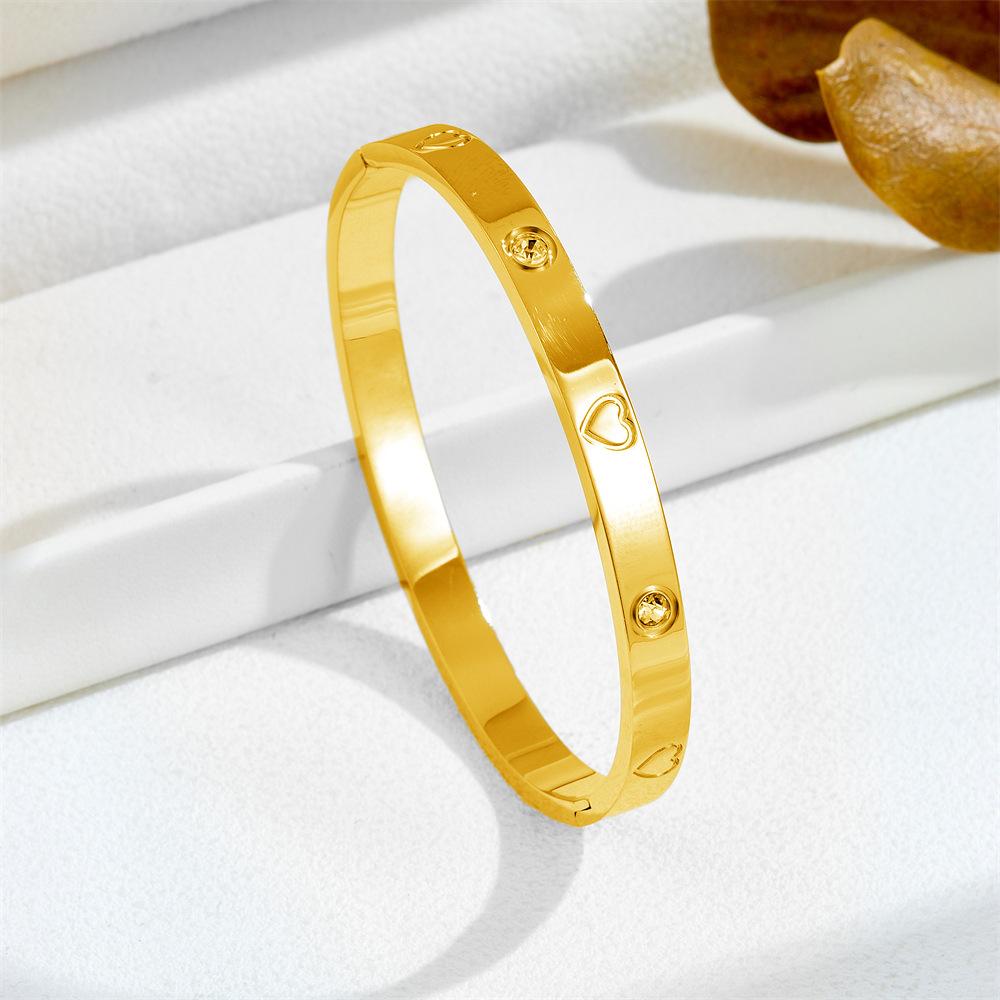 2026 Fashion Bracelet, High-end Temperament Elegant Jewelry Light Luxury Niche Design Love Bracelet