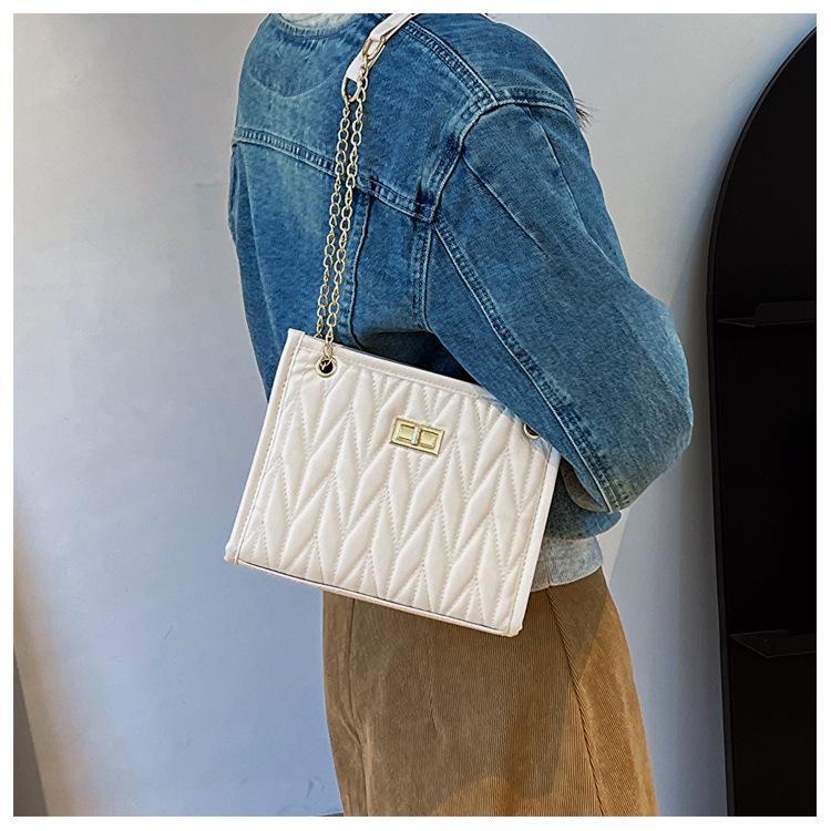 Women's Large Capacity 2023 Trendy Versatile Autumn Commuter Crossbody Shoulder Bag