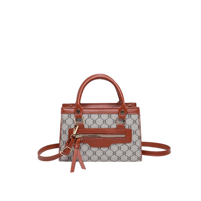 Fashion light luxury handbag women's 2025 new retro printed small square bag niche high-end shoulder messenger bag