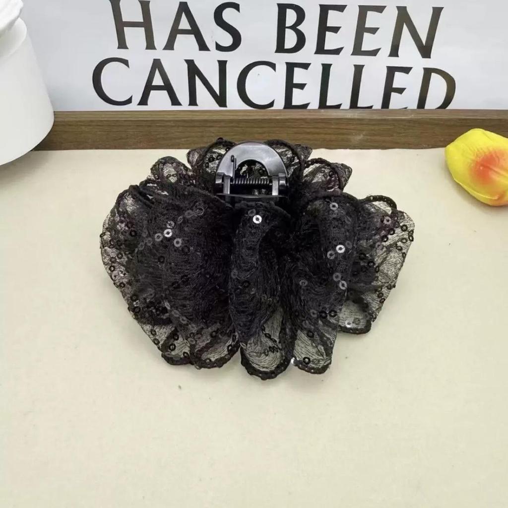 Versatile Black Retro Bubble Hair Claw Clip - Acrylic & Organza