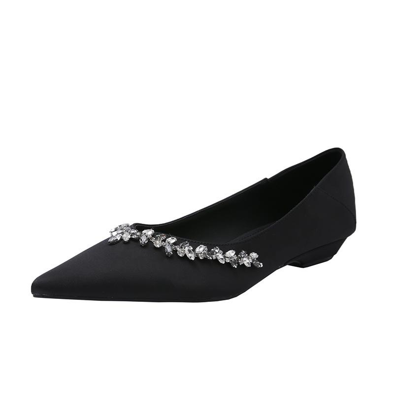 Fashion Elegant Pointed Toe Crystal Low Heel Pumps Women Comfort Shallow Brand Designer Shoe Luxury Wedding Bridal Shoe Zapatos De Mujer