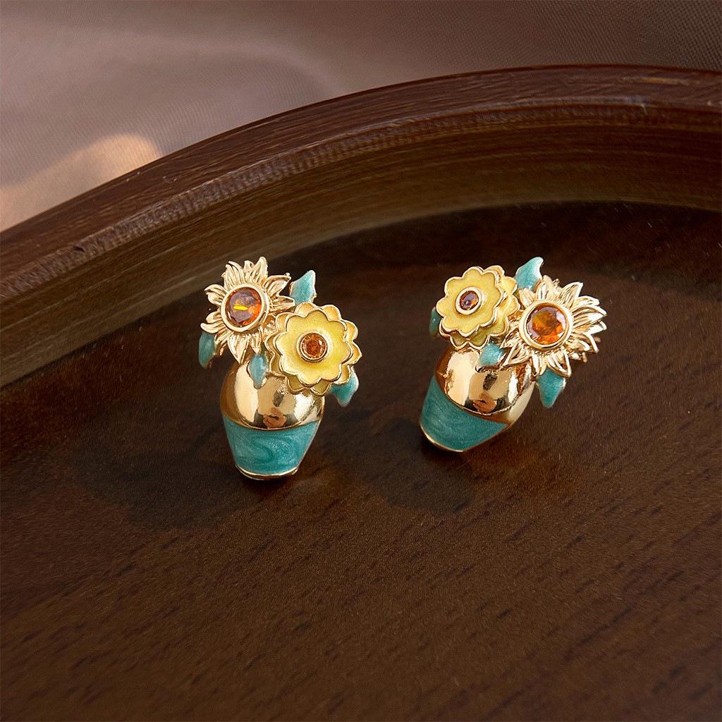 Handgefertigte Zirkonia Sonnenblumen-Steckohrringe - Retro Light Luxury