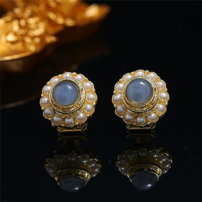 

Винтажные серьги-пусеты с барочным жемчугом и кристаллами, женственная элегантность, серьги в придворном стиле, модные простые серьги