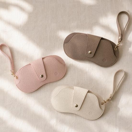 Sunglasses Storage Pouch, Imitation Leather Hanging Glasses Case with Carabiner, Portable Eyeglasses Holder for Bag