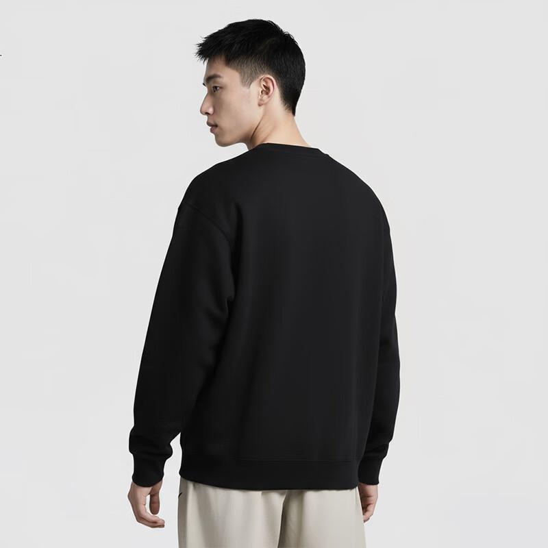 Nike Men s Thin Fleece Crewneck Sweatshirt S