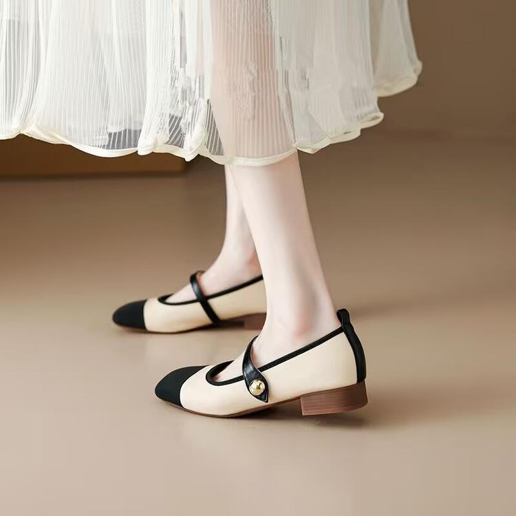 

Retro French single shoe girl 2025 autumn soft leather soft sole fairy small leather shoes gentle small fragrant Mary Jane shoes girl 40